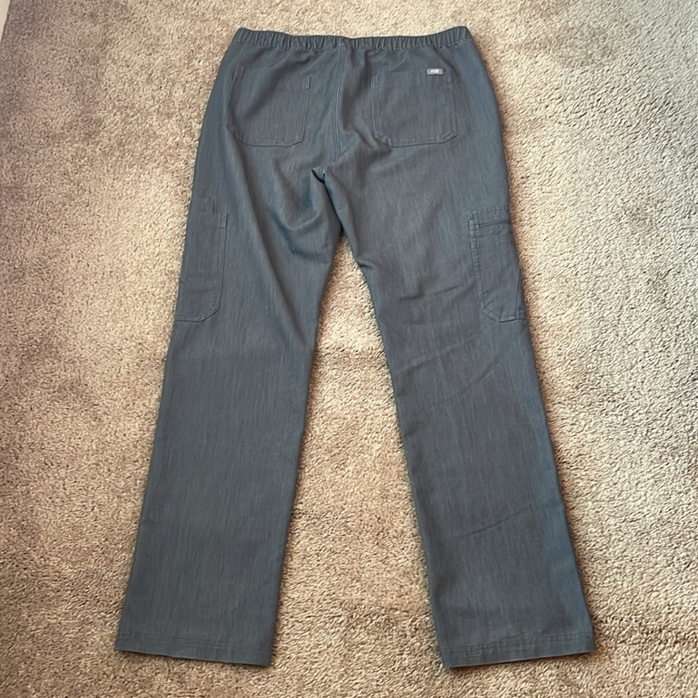 FIGS Cairo Scrub Pants - Picture 9 of 14